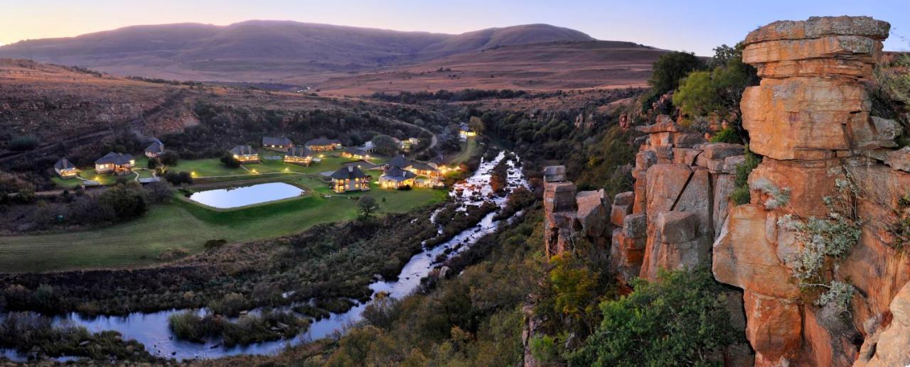 Komati Gorge Lodge, R 36 Halfway Between Carolina And Machadodorp Exterior photo